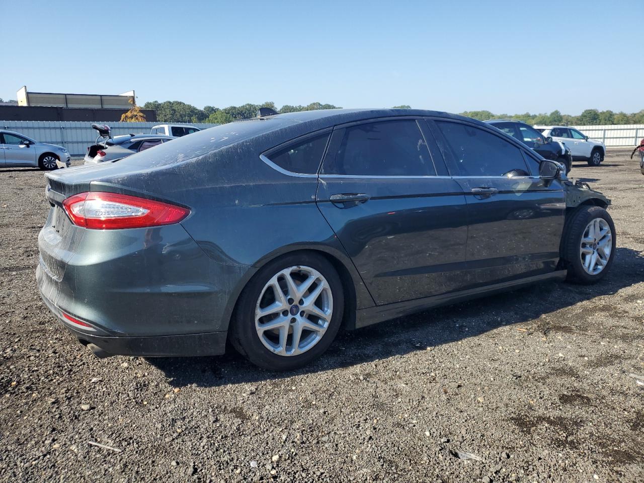 FORD FUSION SE