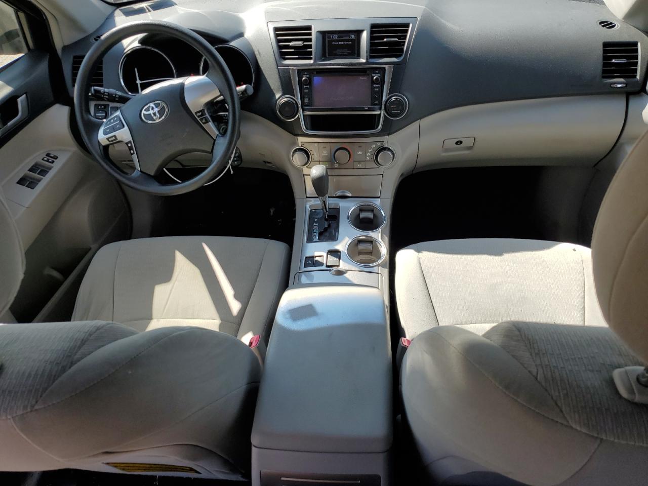 TOYOTA HIGHLANDER HYBRID