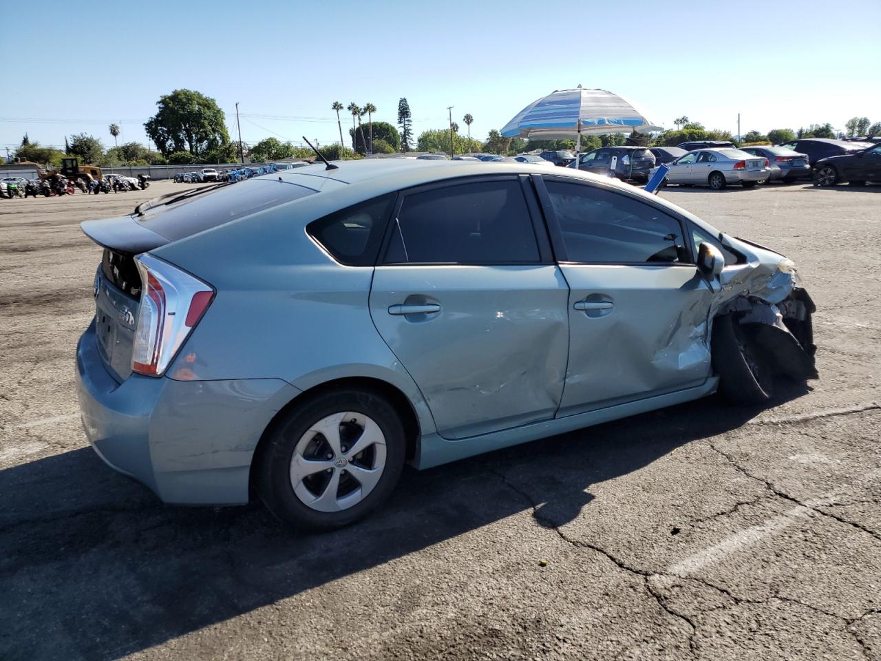 TOYOTA PRIUS