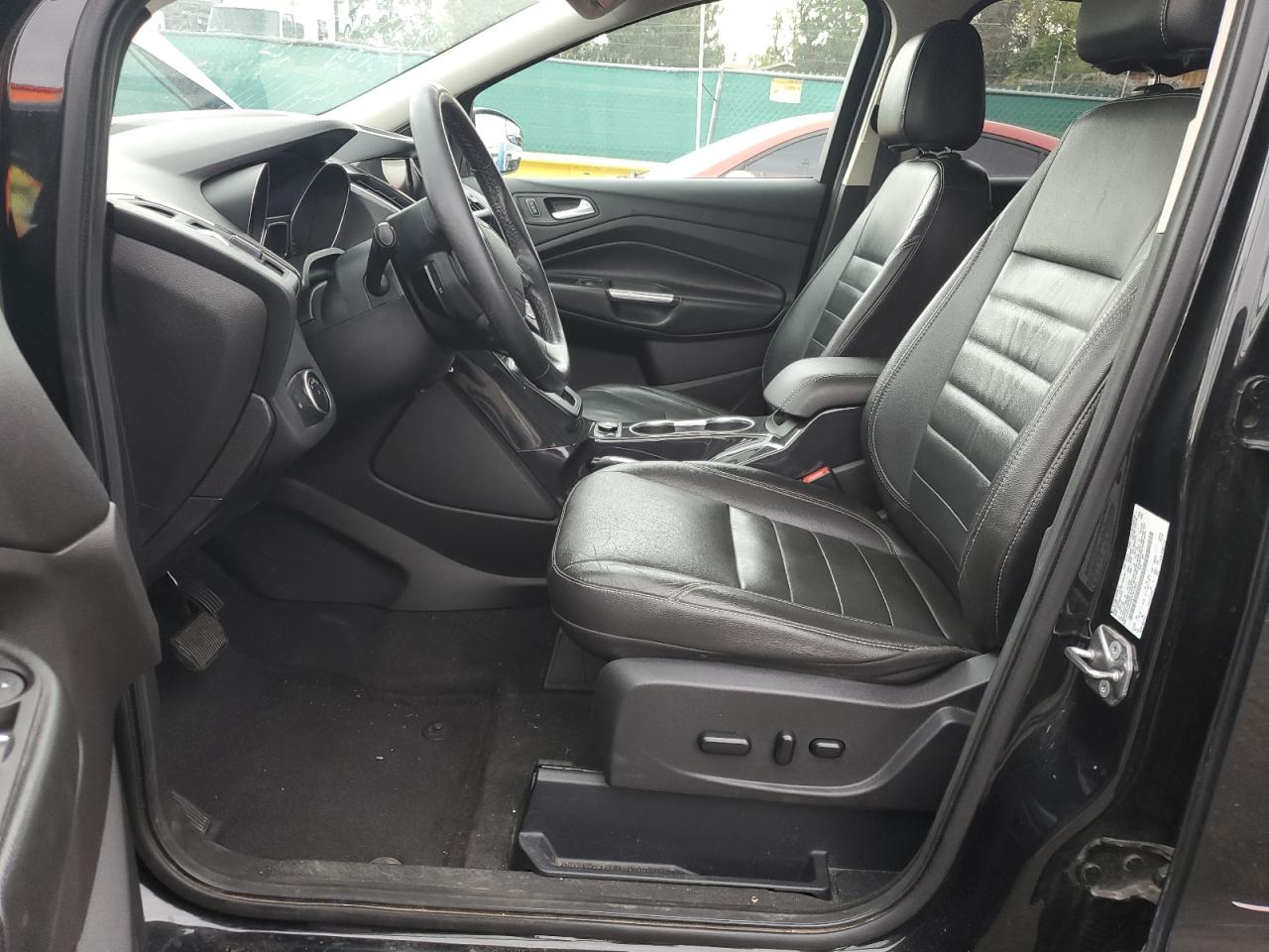 FORD ESCAPE TITANIUM