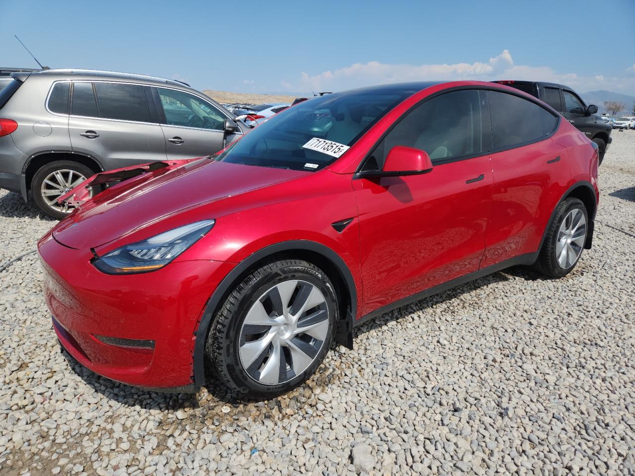 TESLA MODEL Y