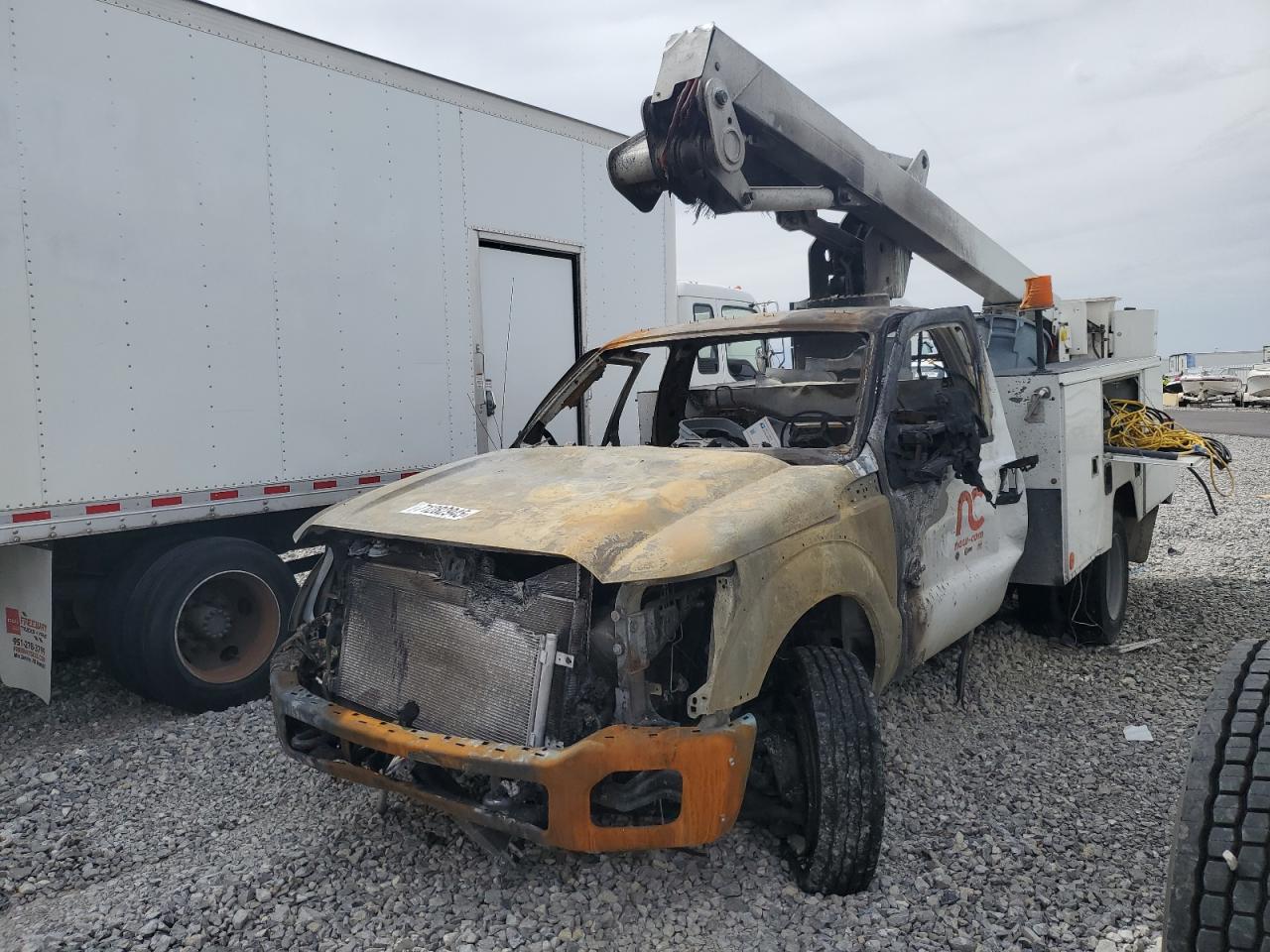 FORD F-550 SUPER DUTY