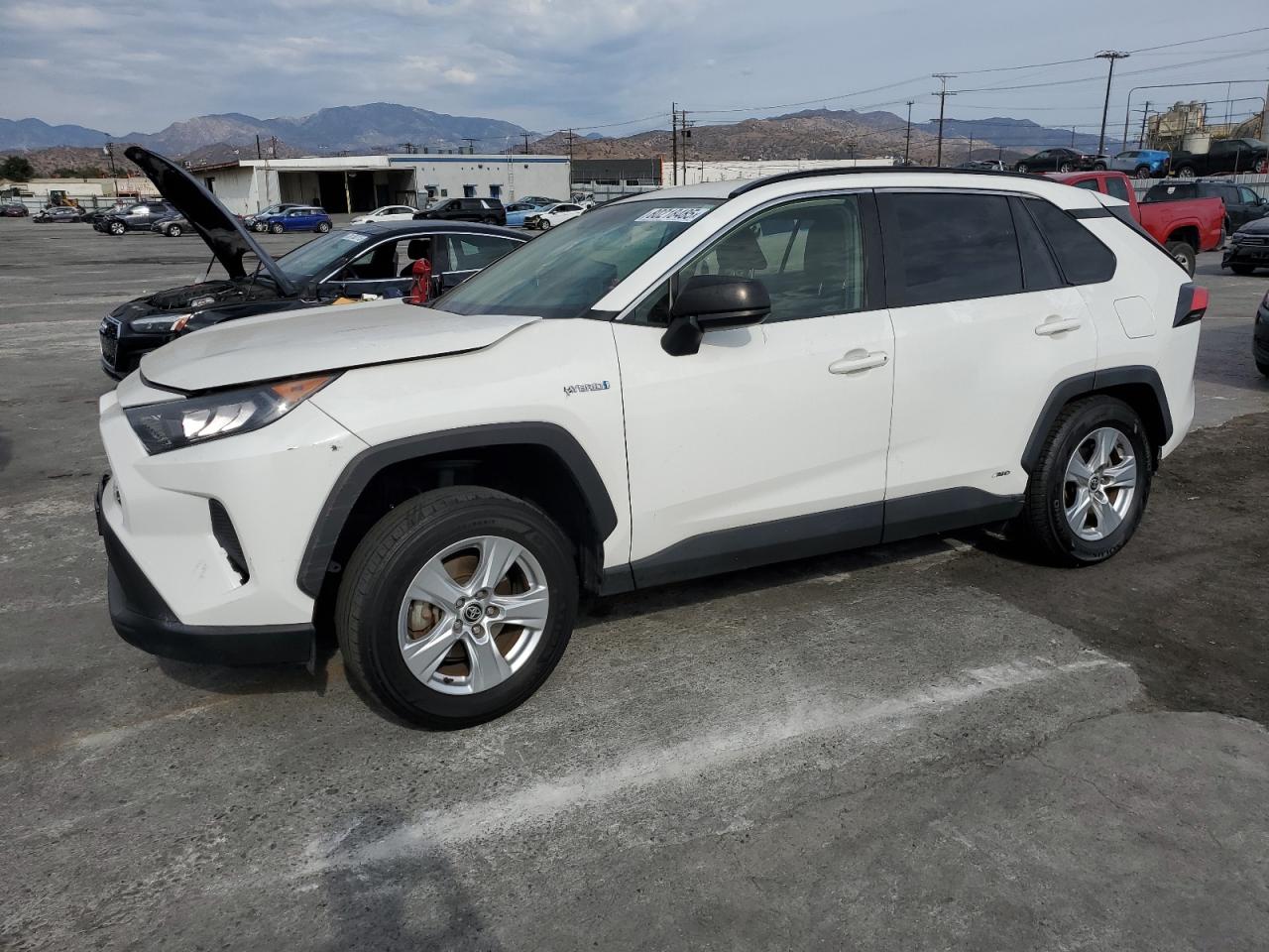 TOYOTA RAV4 LE