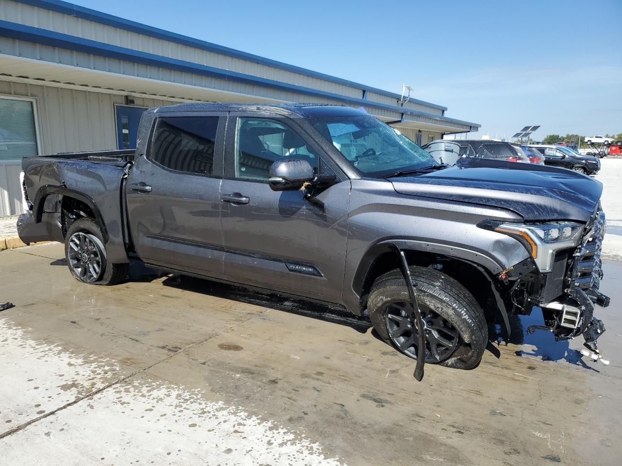 TOYOTA TUNDRA CREWMAX PLATINUM