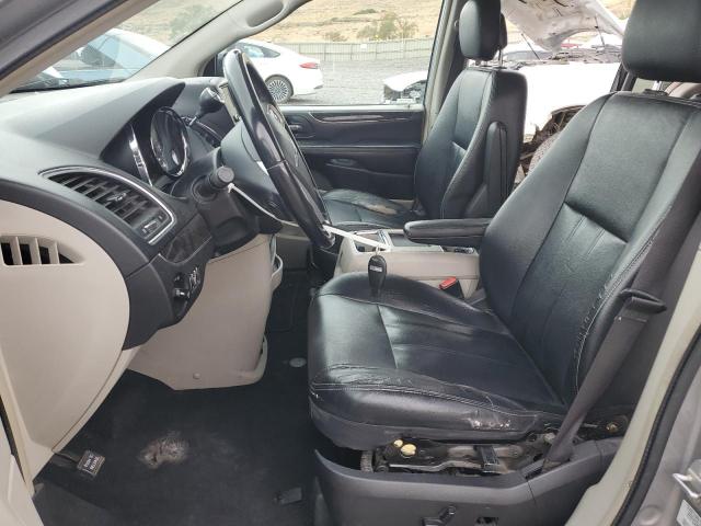 2015 CHRYSLER TOWN & COU 2C4RC1BG4FR752328