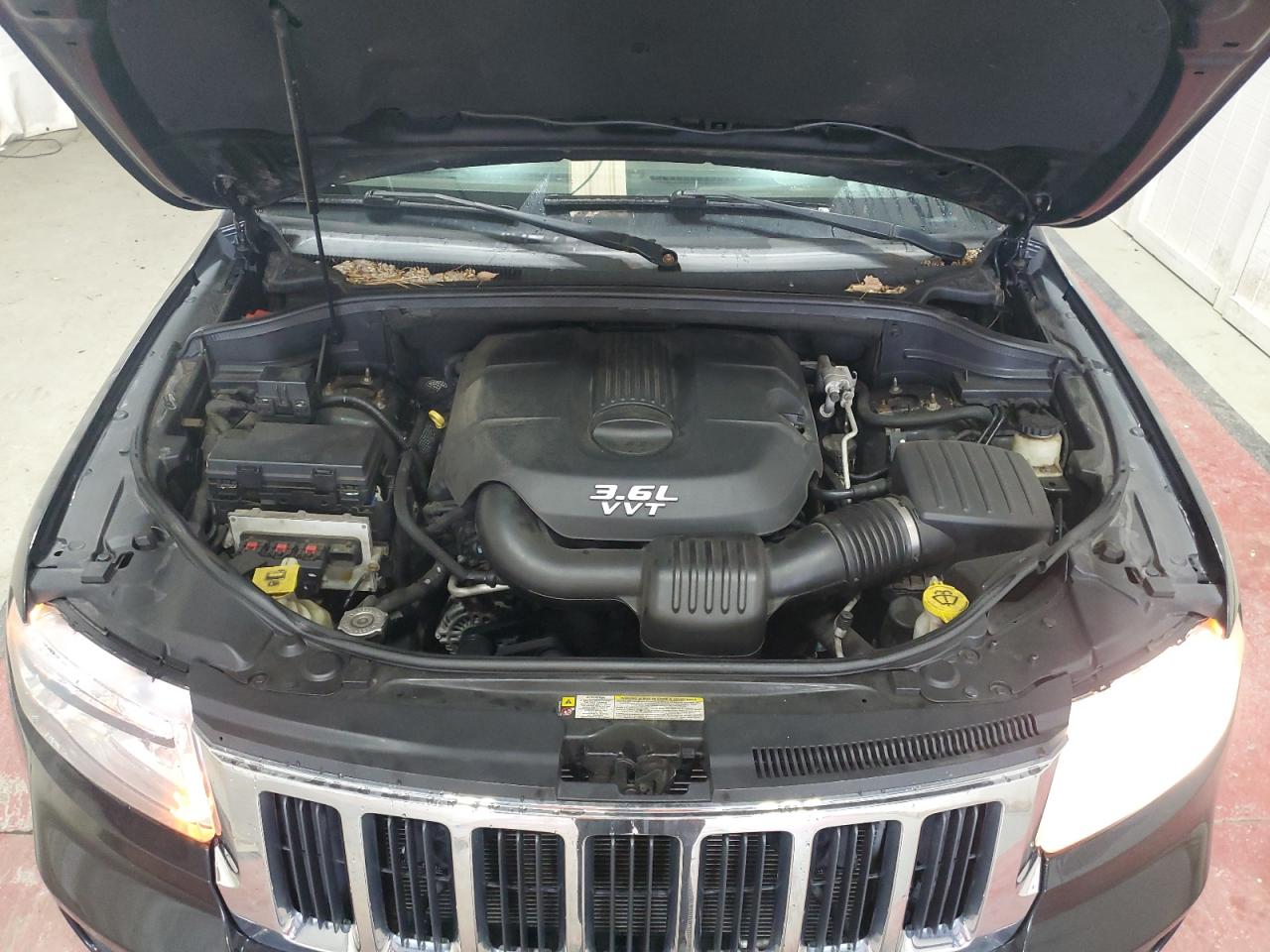 JEEP GRAND CHEROKEE LAREDO