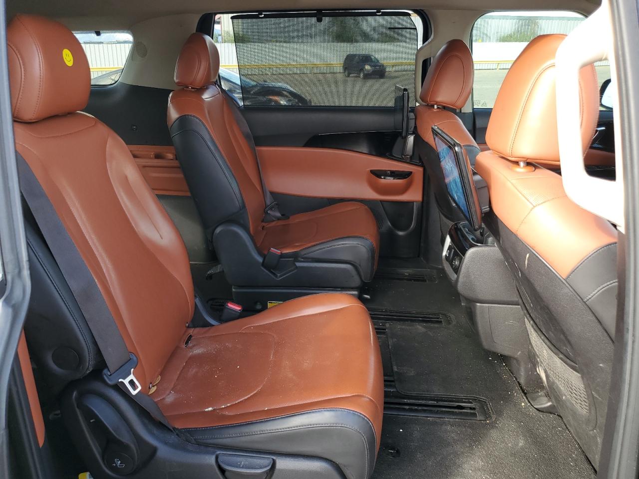 KIA CARNIVAL SX PRESTIGE