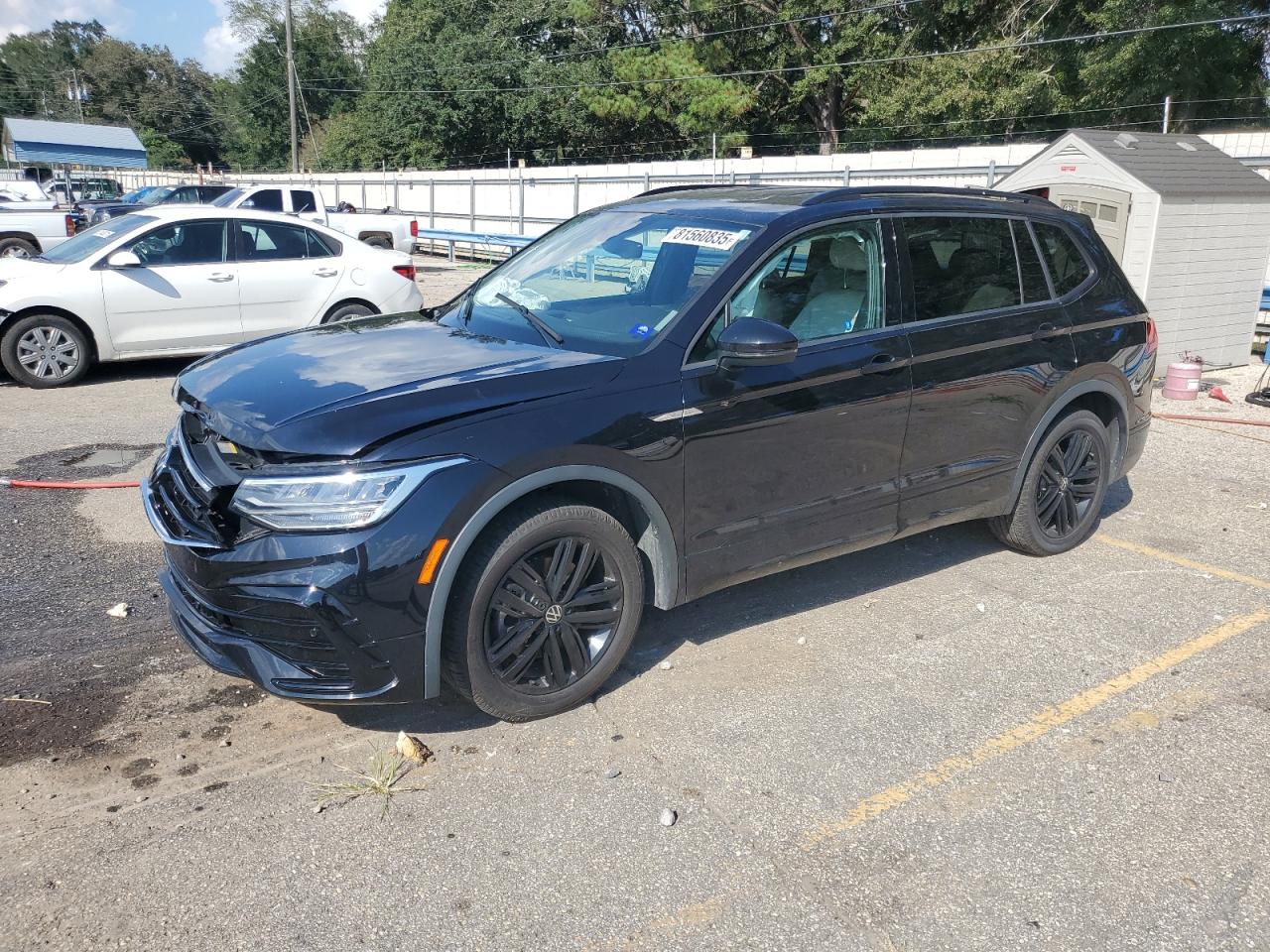 VOLKSWAGEN TIGUAN SE R-LINE BLACK