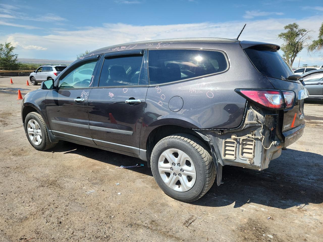CHEVROLET TRAVERSE LS