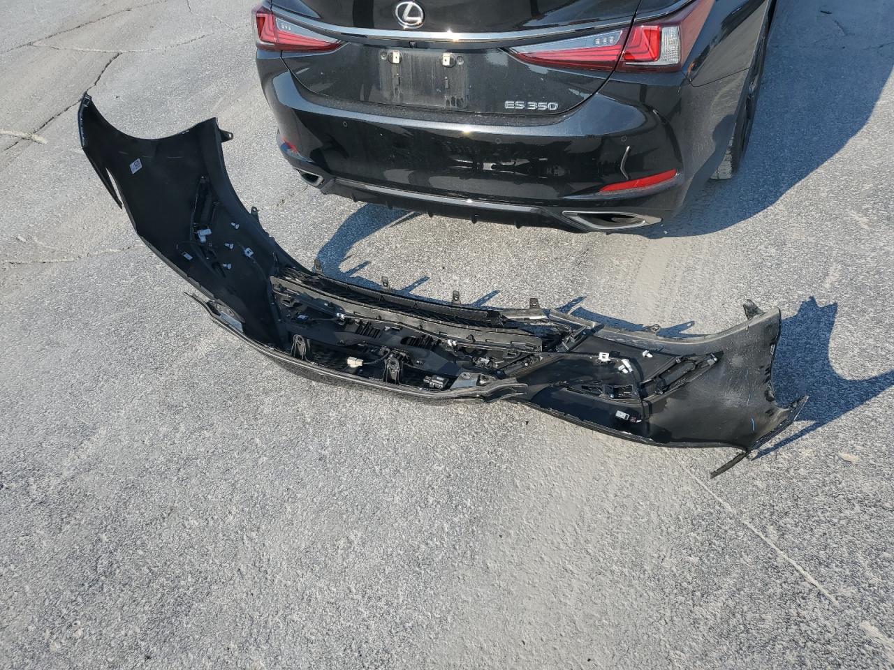 LEXUS ES 350 F SPORT HANDLING