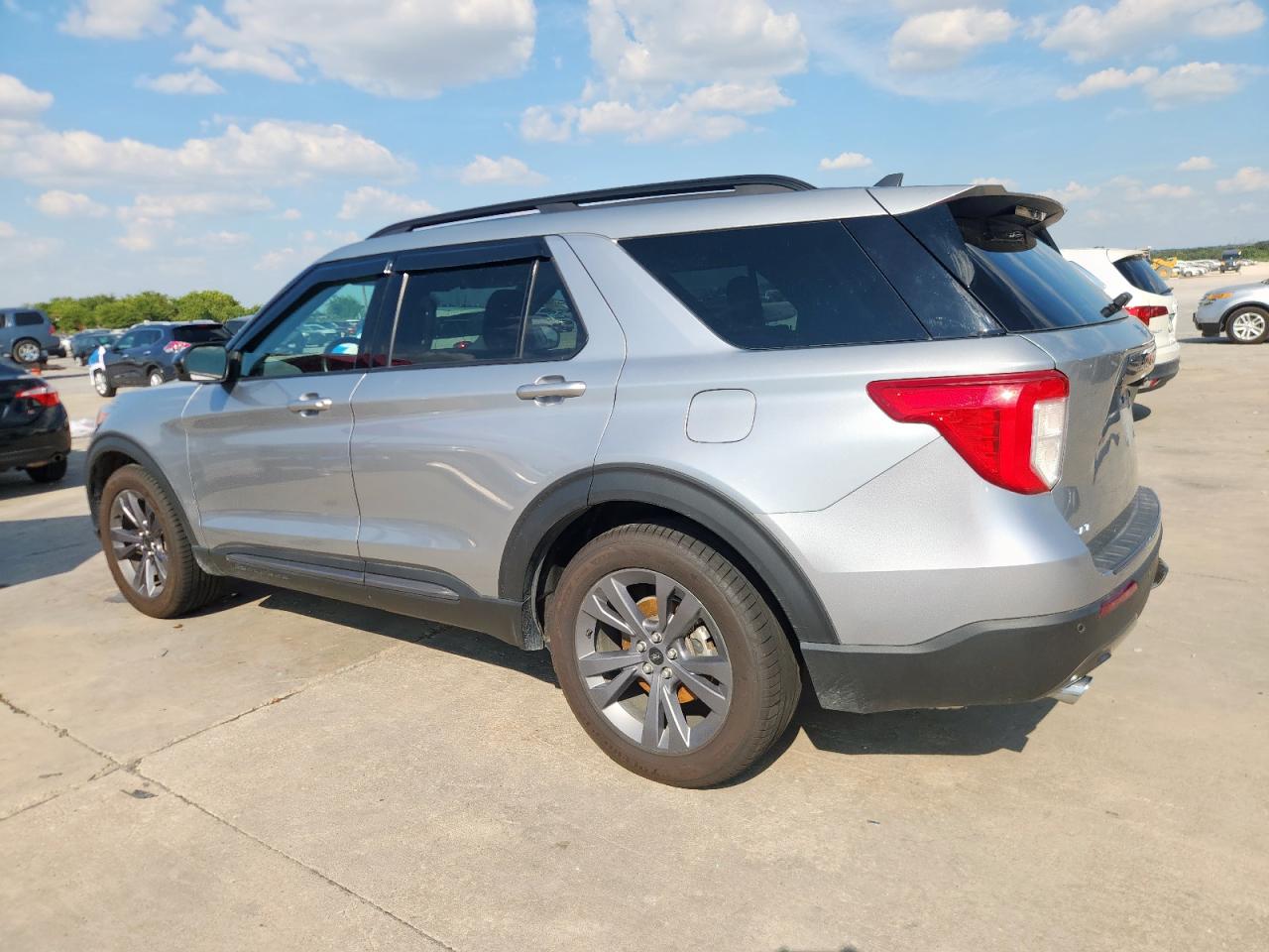FORD EXPLORER XLT