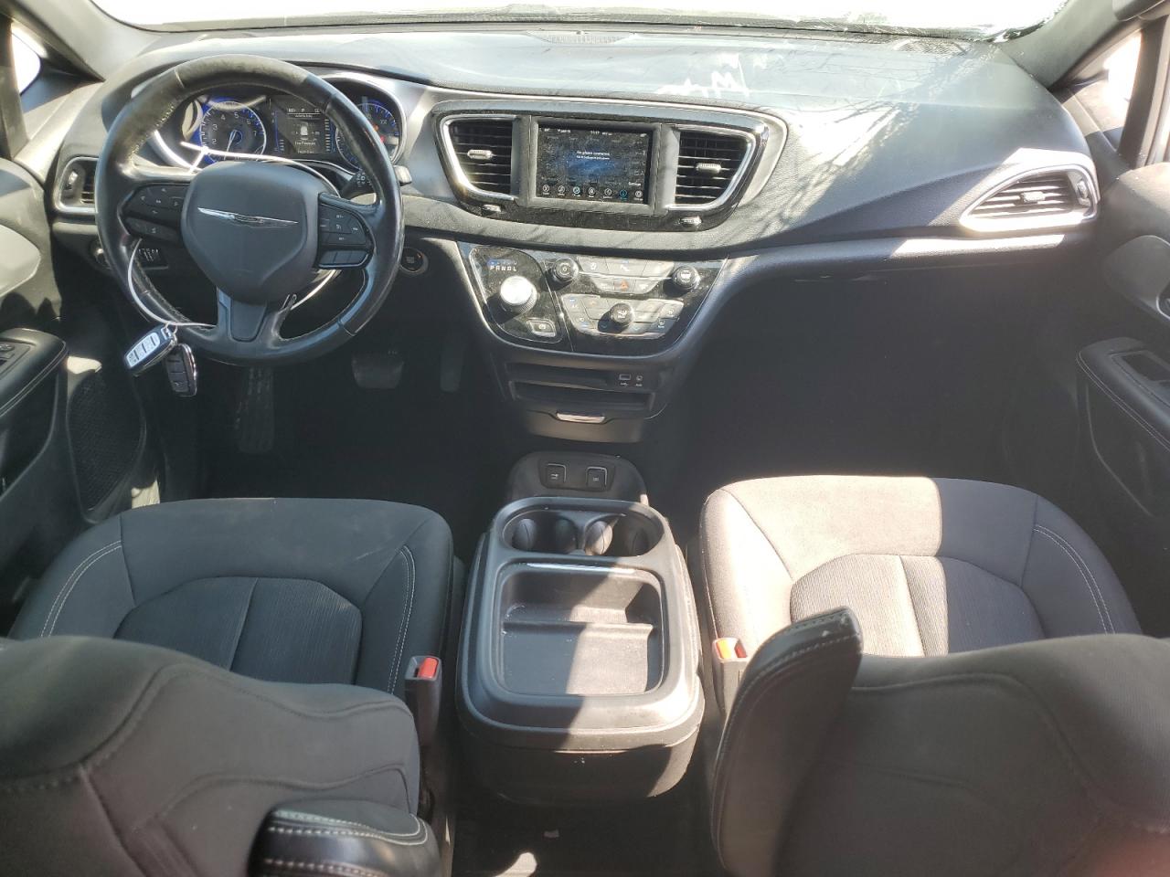 CHRYSLER PACIFICA TOURING PLUS