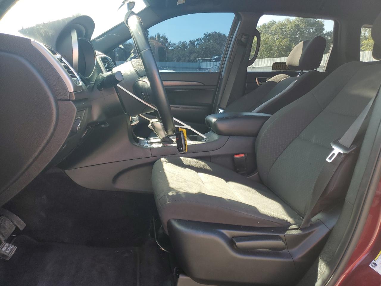 JEEP GRAND CHEROKEE LAREDO