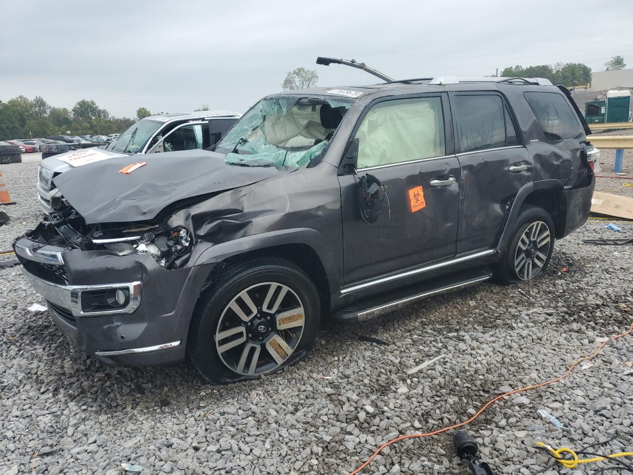 TOYOTA 4RUNNER SR5/SR5 PREMIUM