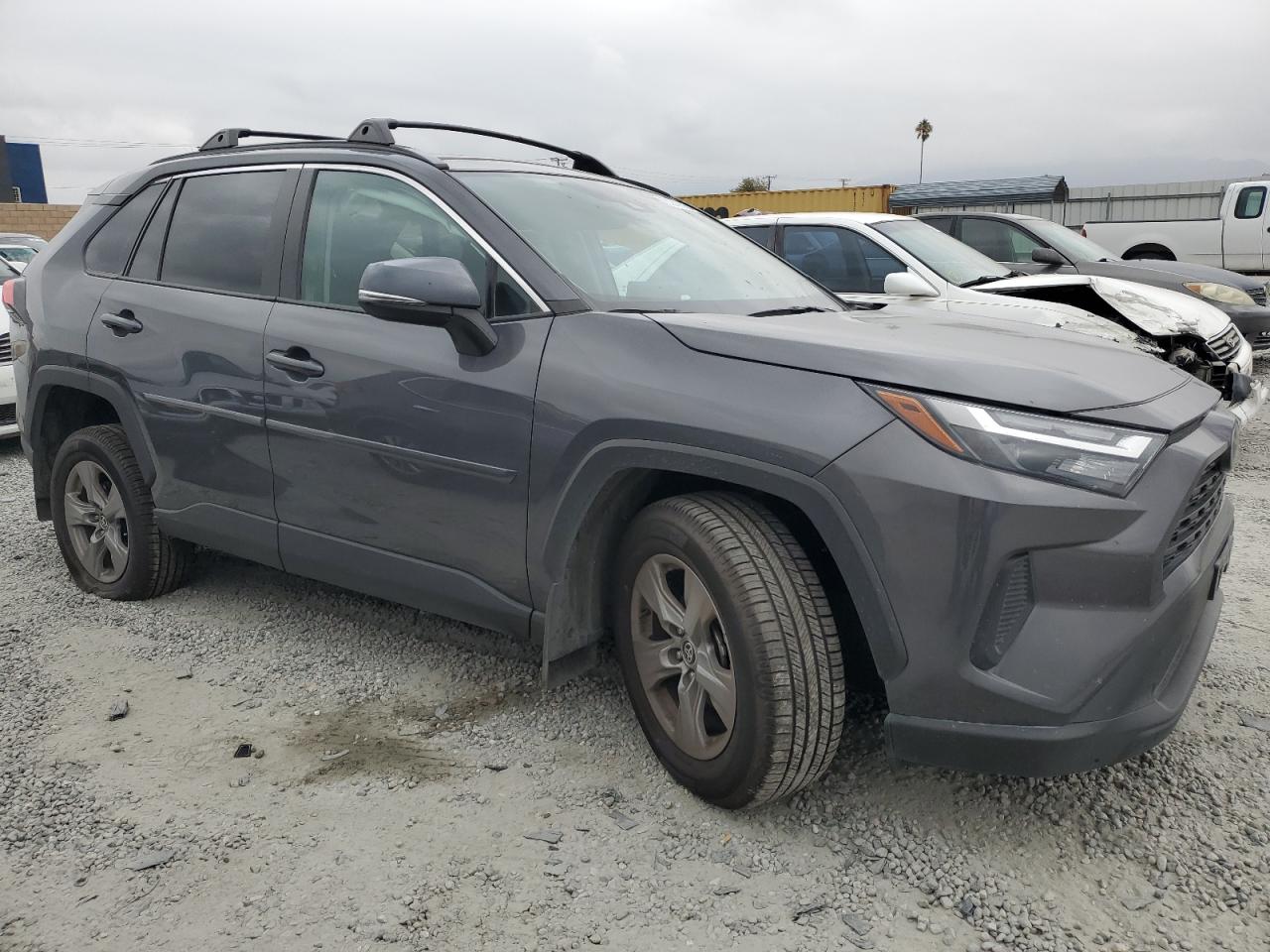 TOYOTA RAV4 XLE