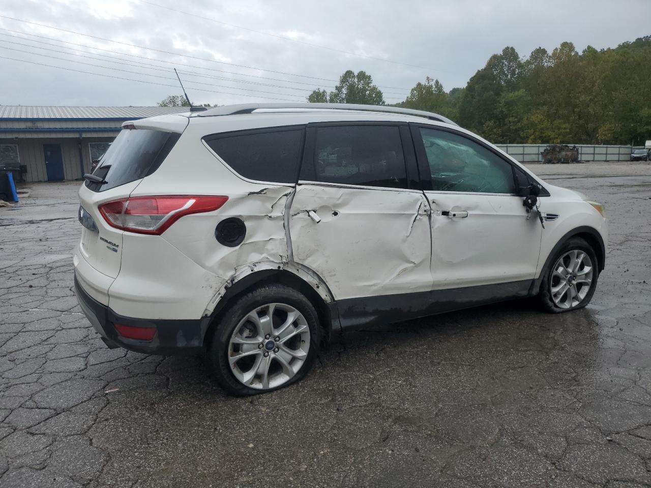 FORD ESCAPE TITANIUM