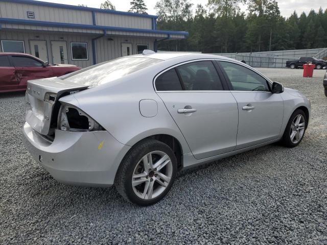 2015 VOLVO S60 PREMIER YV140MFK9F2357136