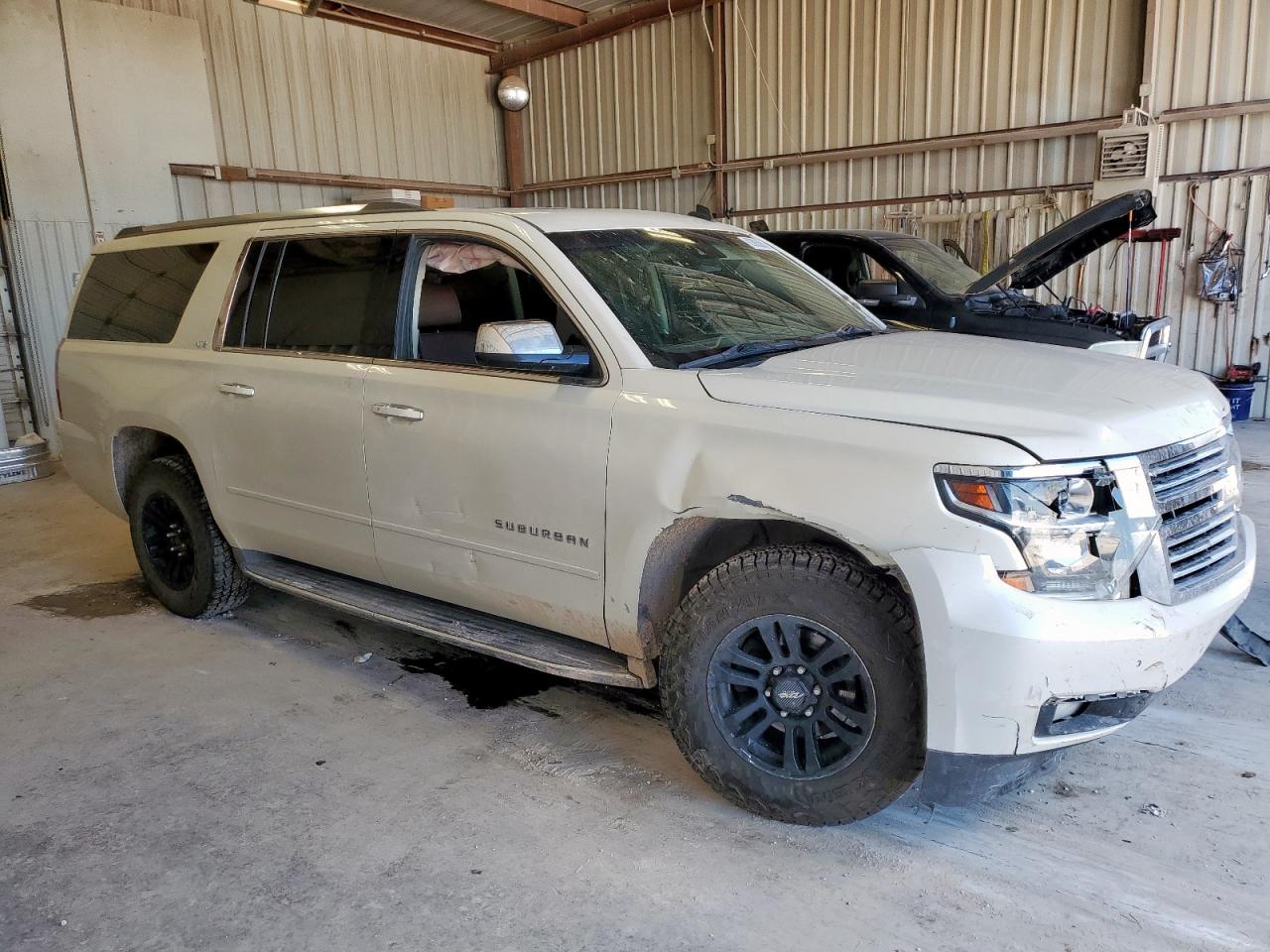 CHEVROLET SUBURBAN C1500 LTZ