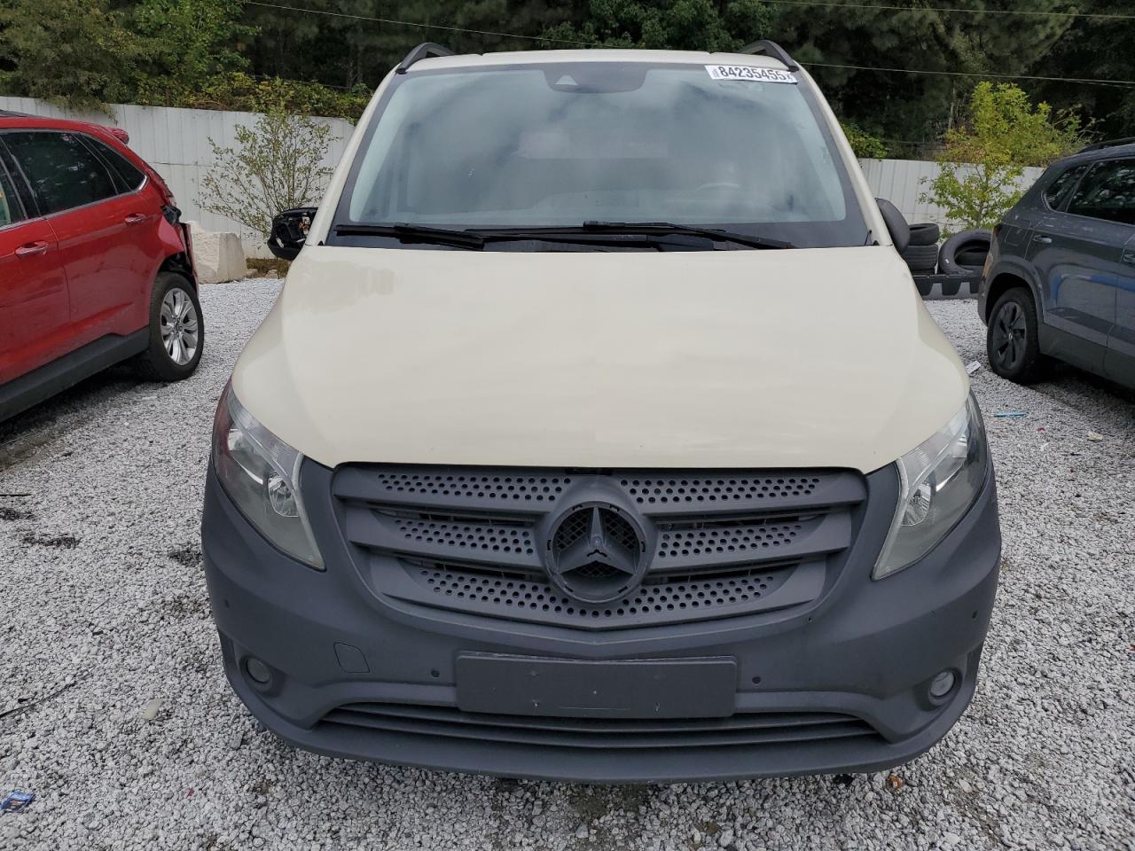 MERCEDES-BENZ METRIS