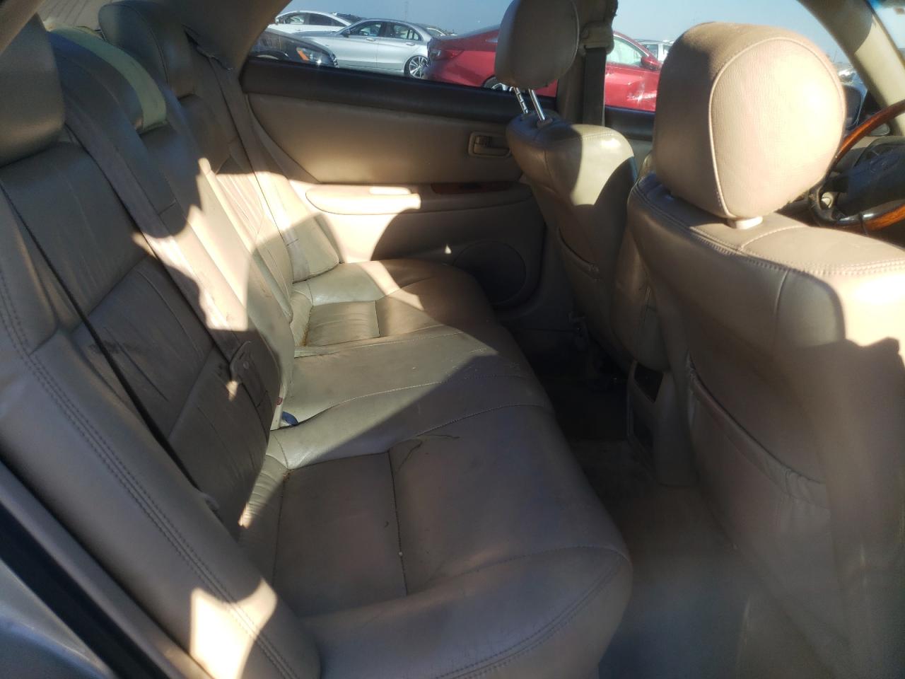 Lot #3305442162 2000 LEXUS ES 300