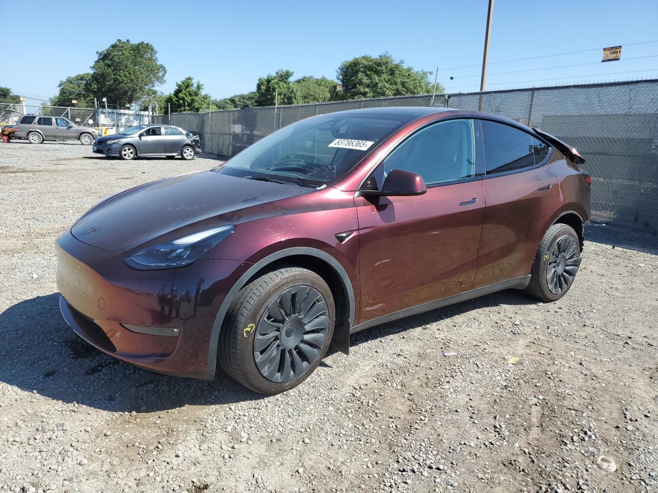 TESLA MODEL Y