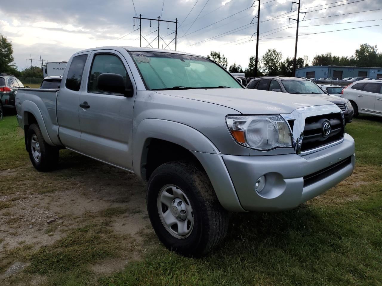 Lot #3240105575 2008 TOYOTA TACOMA ACC