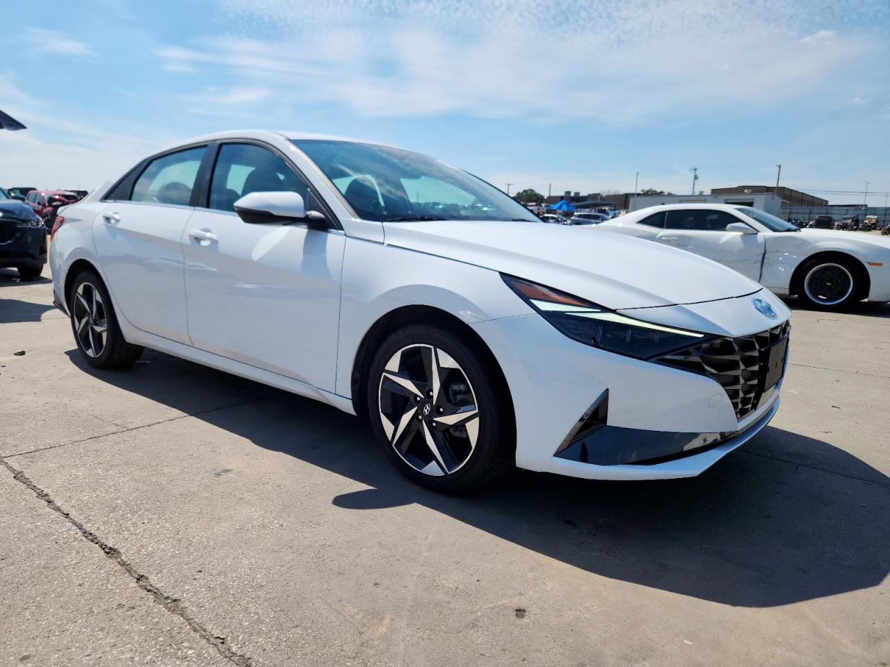 HYUNDAI ELANTRA LIMITED