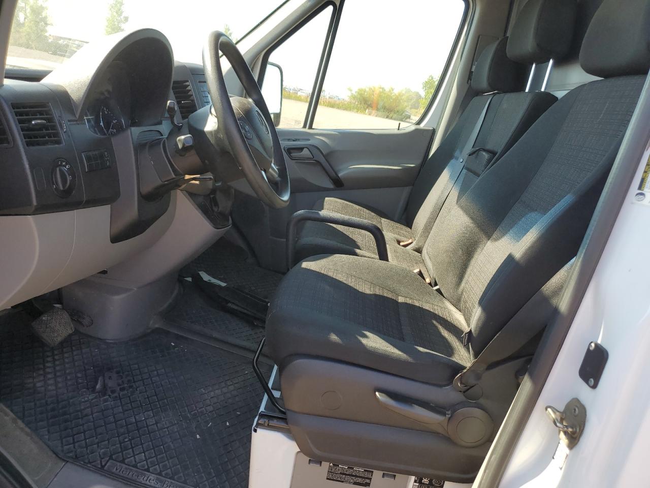 MERCEDES-BENZ SPRINTER 2500