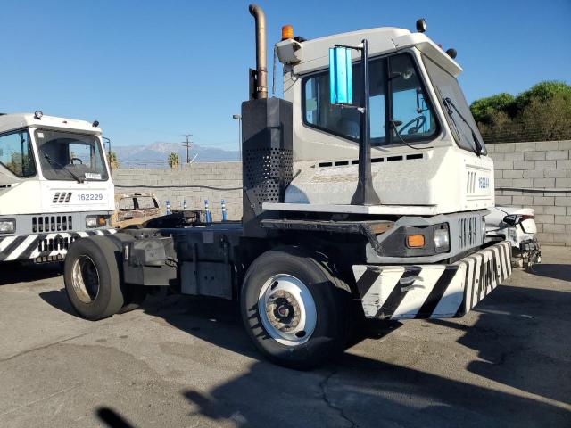 Global Auto Auctions: 2016 KALMAR OTTAWA4X2