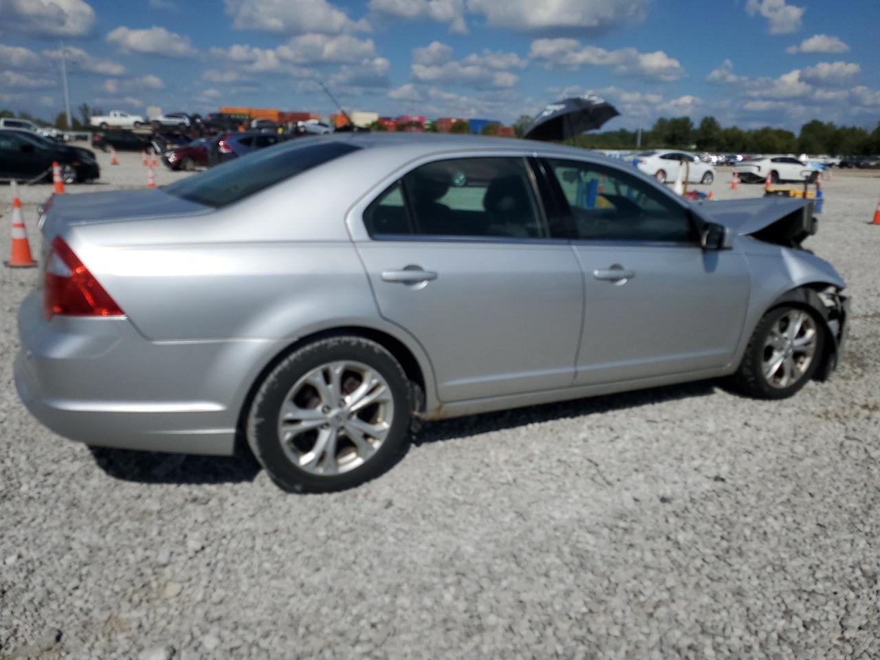 FORD FUSION SE