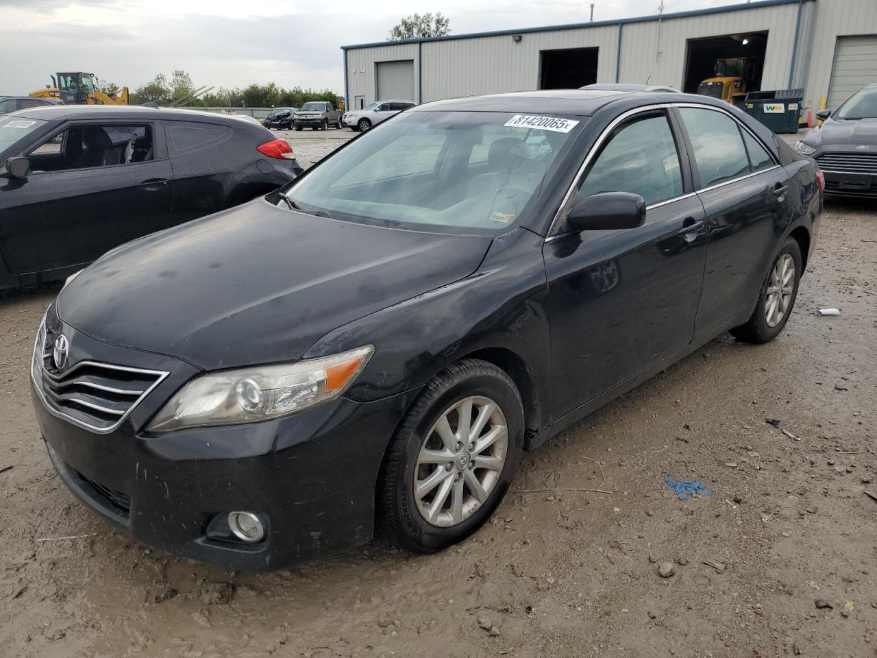 TOYOTA CAMRY BASE