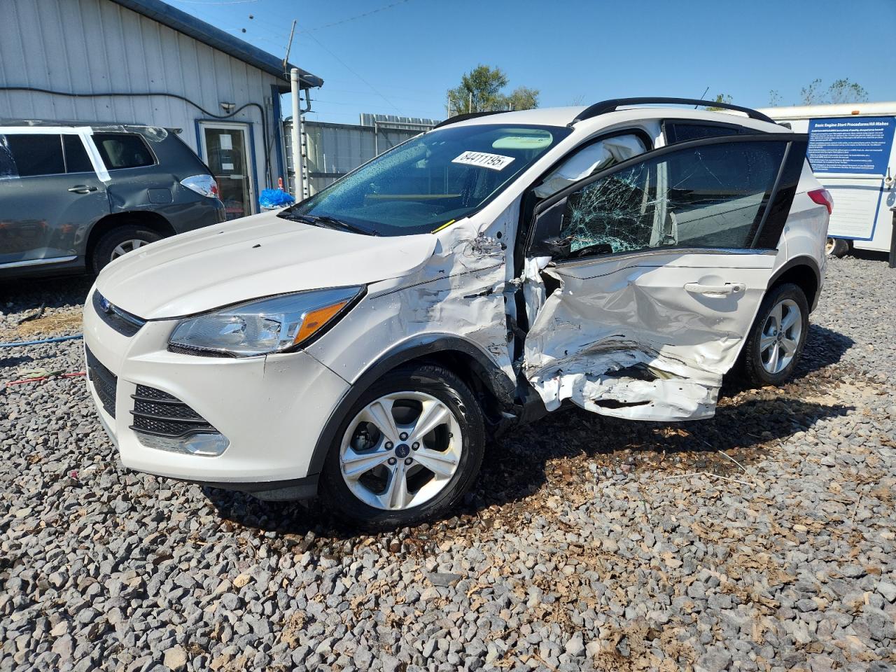 FORD ESCAPE SE