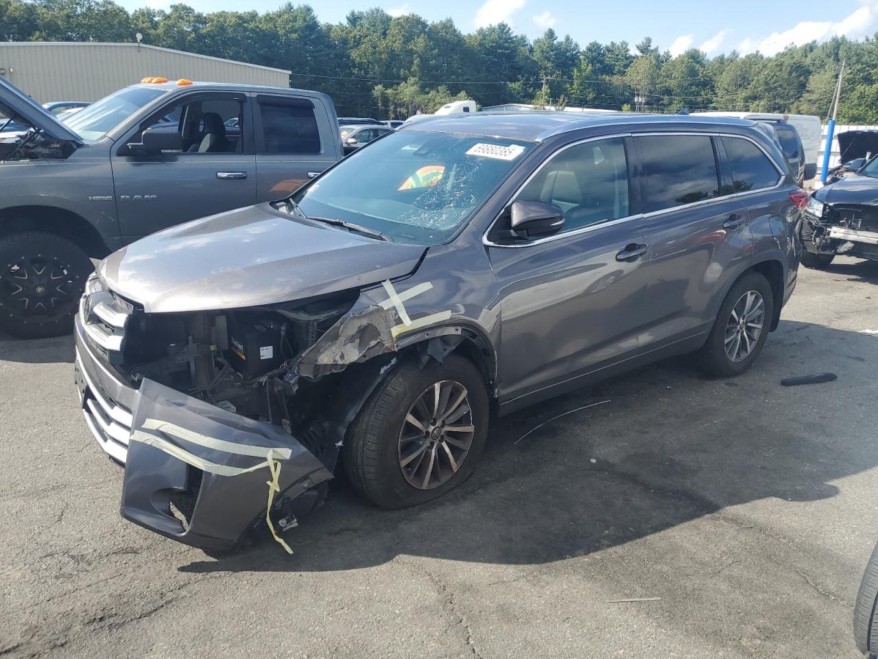 TOYOTA HIGHLANDER SE