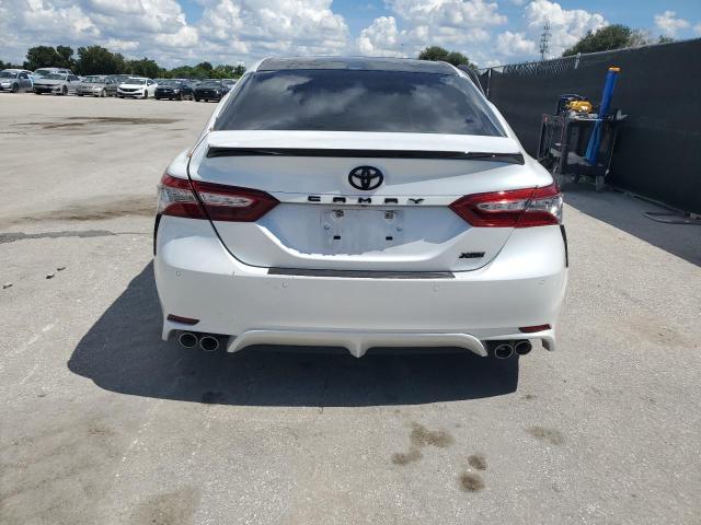 2018 TOYOTA CAMRY XSE 4T1B61HK3JU094710