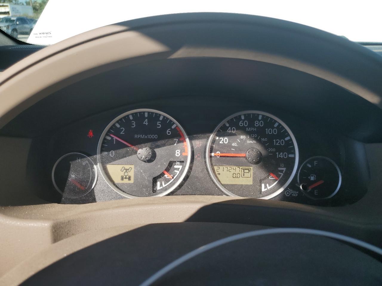 NISSAN PATHFINDER LE