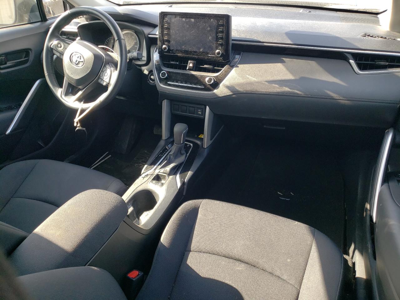 TOYOTA COROLLA CROSS LE