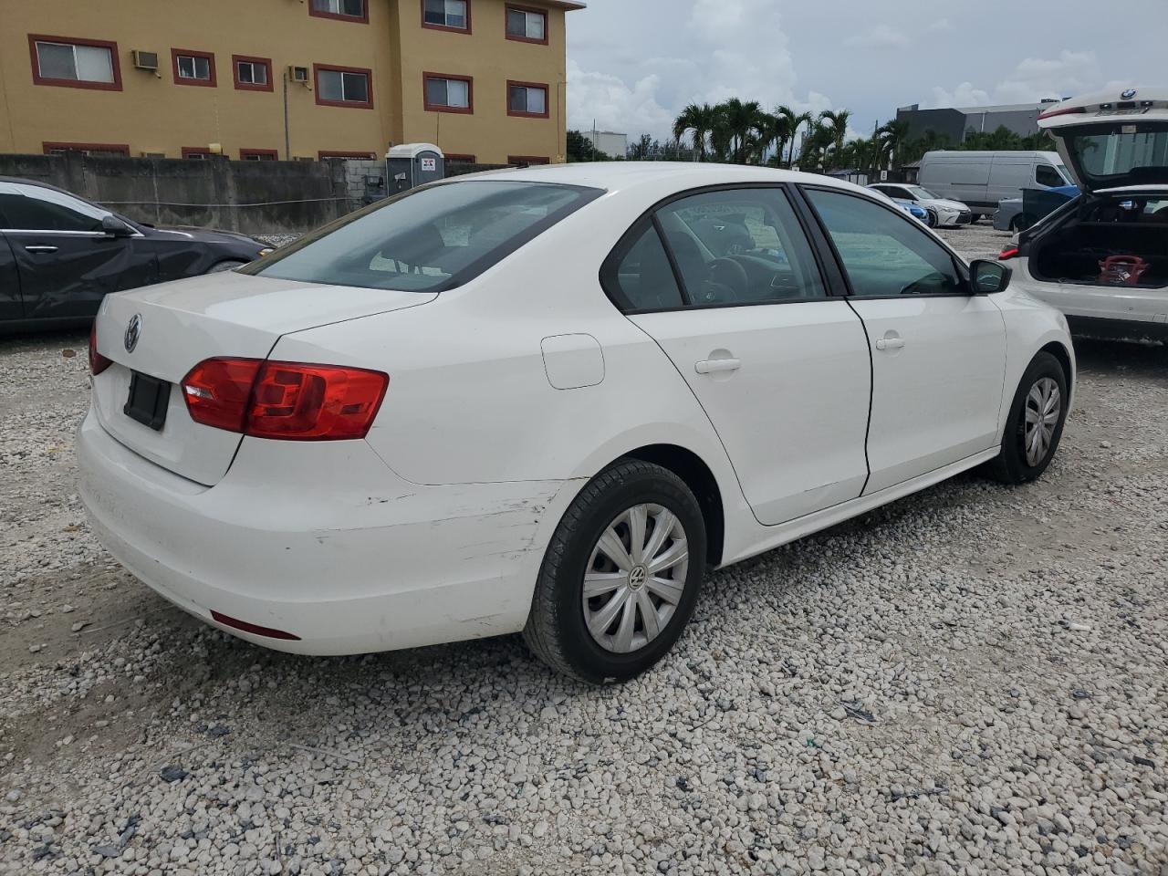 VOLKSWAGEN JETTA BASE