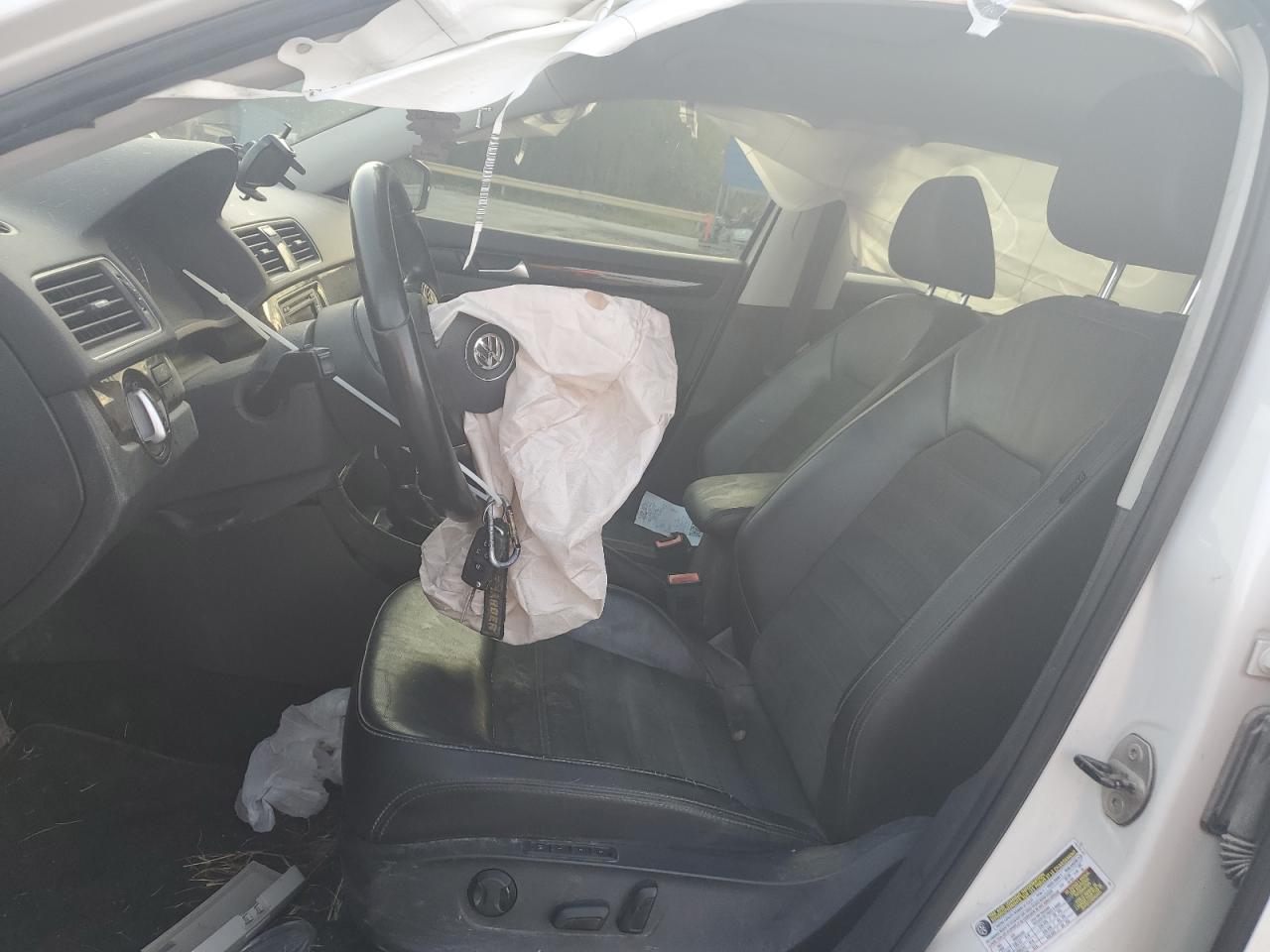 VOLKSWAGEN PASSAT SEL