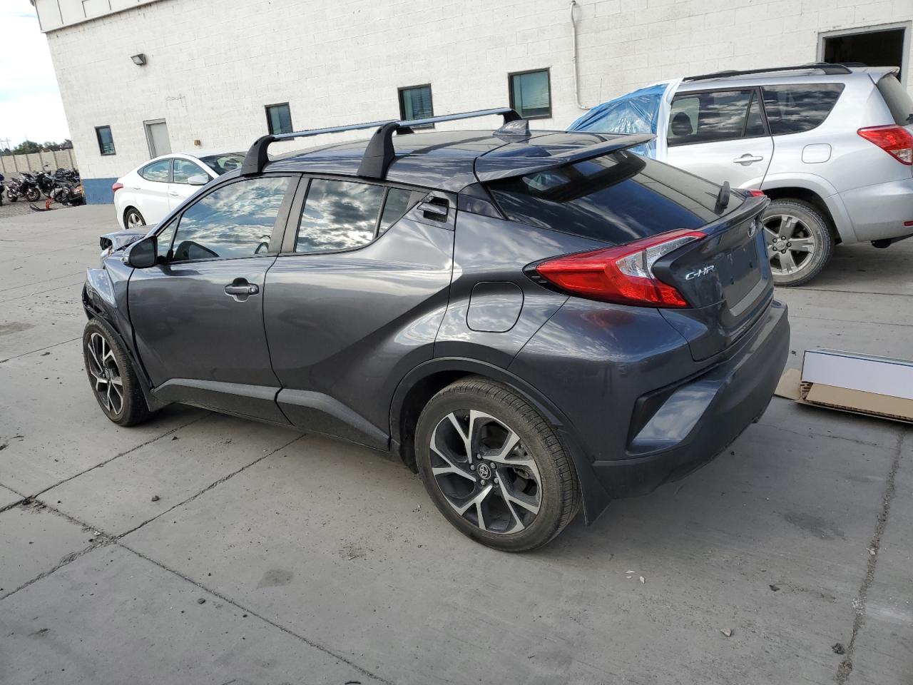 TOYOTA C-HR XLE