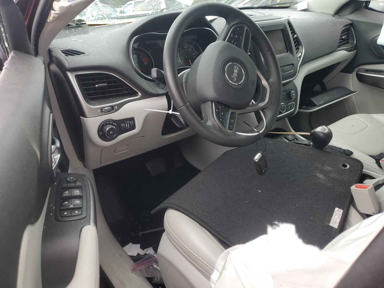 JEEP GRAND CHEROKEE LATITUDE PLUS