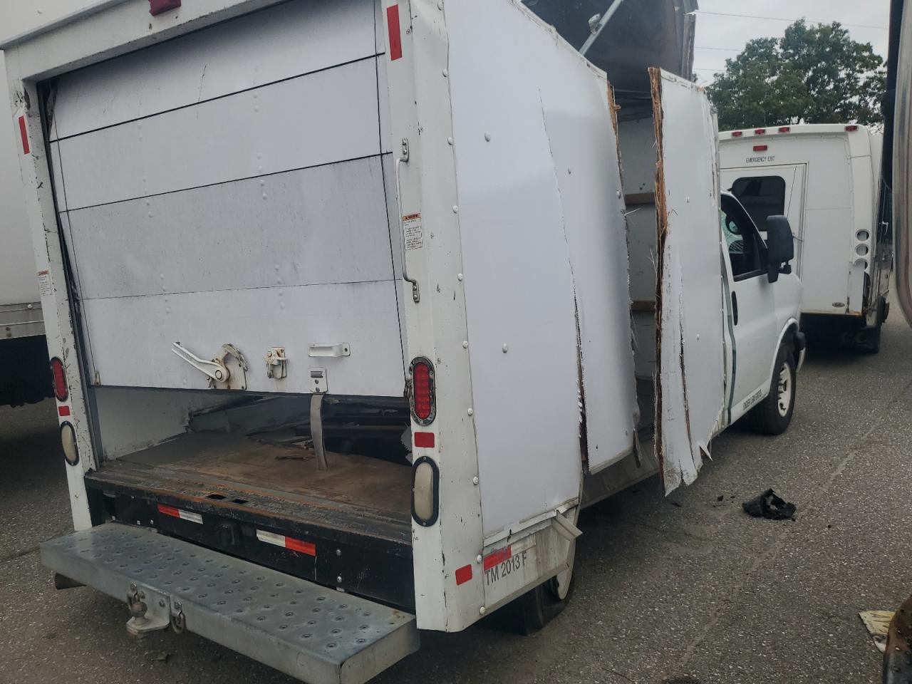 GMC SAVANA CUTAWAY G3500