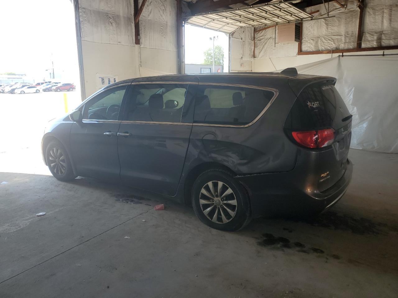 CHRYSLER PACIFICA TOURING PLUS