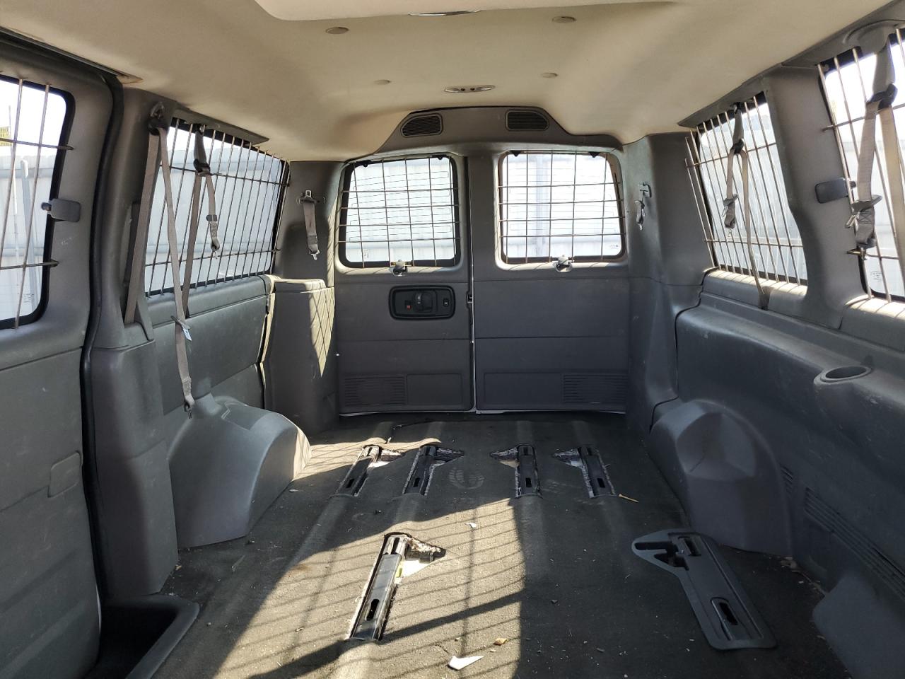 CHEVROLET EXPRESS LT