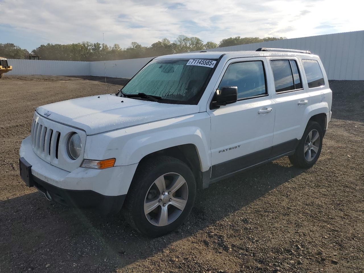 Lot #3305306314 2017 JEEP PATRIOT LA