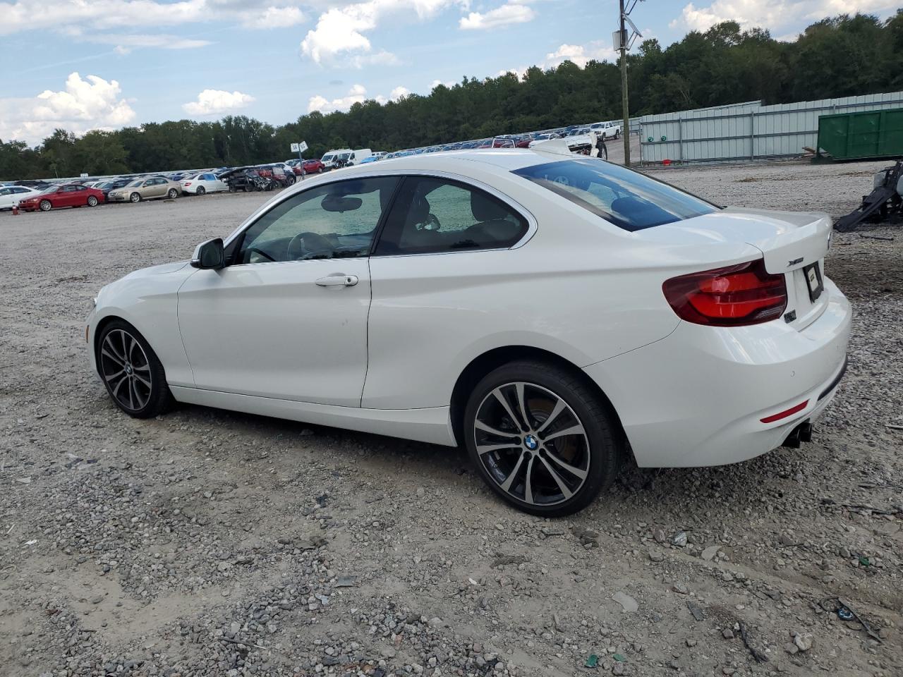 BMW 2 SERIES 230XI