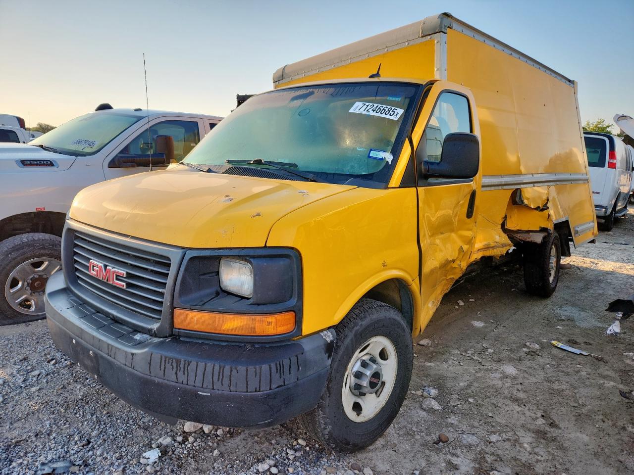 GMC SAVANA CUTAWAY G3500
