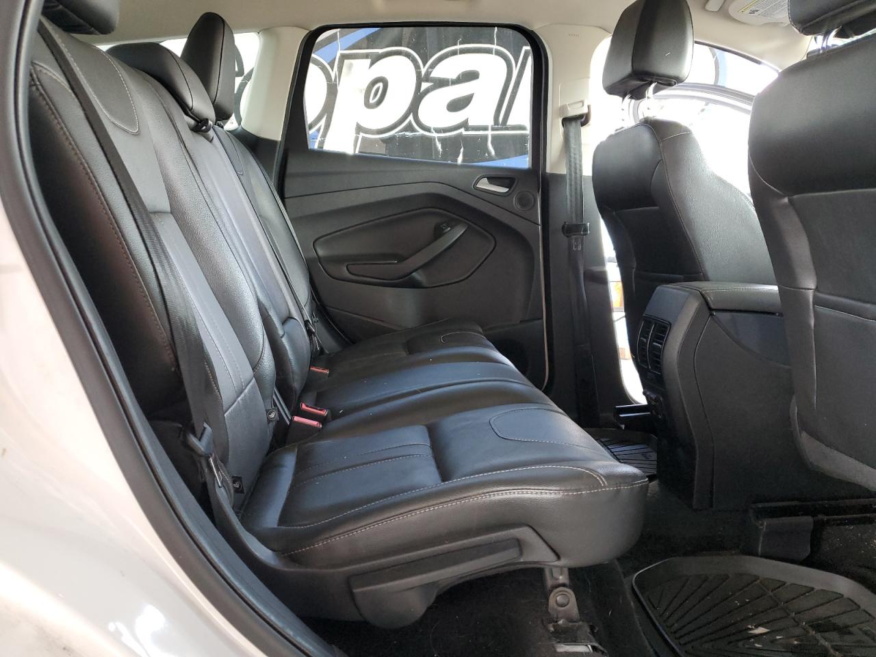 FORD ESCAPE TITANIUM