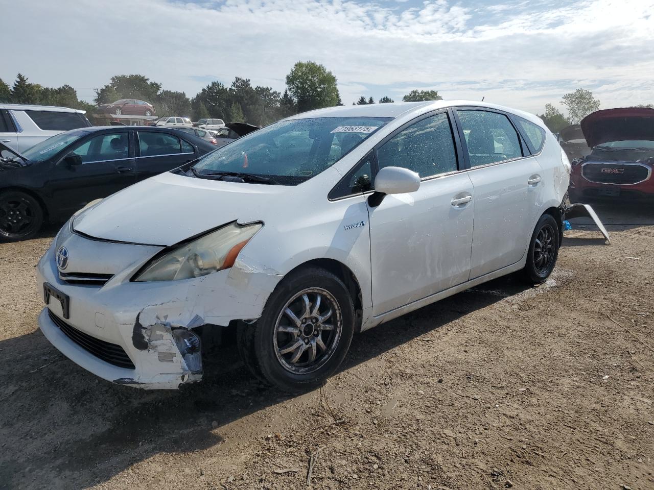 TOYOTA PRIUS V