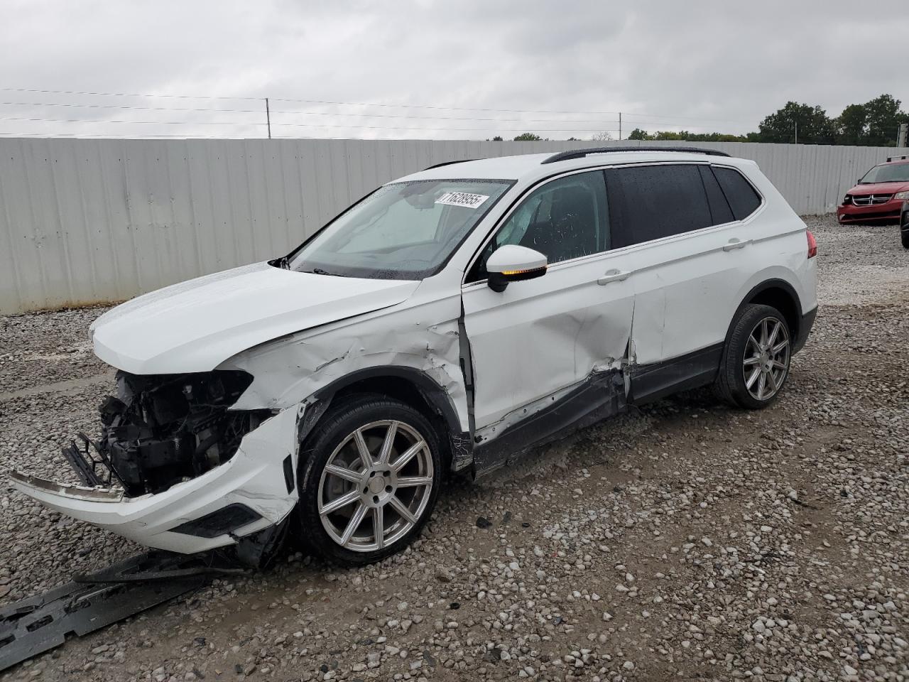 VOLKSWAGEN TIGUAN SE