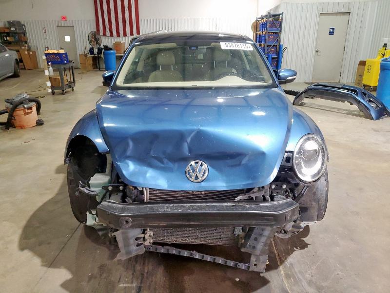 2018 VOLKSWAGEN BEETLE SE 3VWJD7AT4JM728118